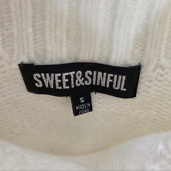 Sweet & Sinful | Ivory & Pink Rose Embroidered Knit Sweater Twinset Size Small - Picture 5 of 6